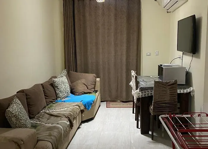 Üdülőközpont Laserina Palm For Families Only Ground Floor With Big Garden (adults Only) Ajn-Szuhna